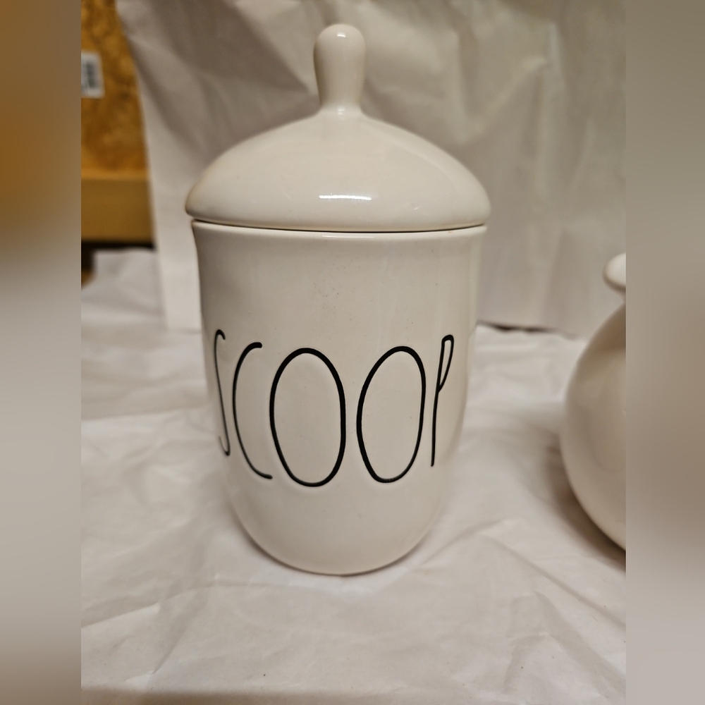 Rae Dunn White Ceramic Scoop and Pour Sugar And Creamer Set Like New! - Picture 3 of 12